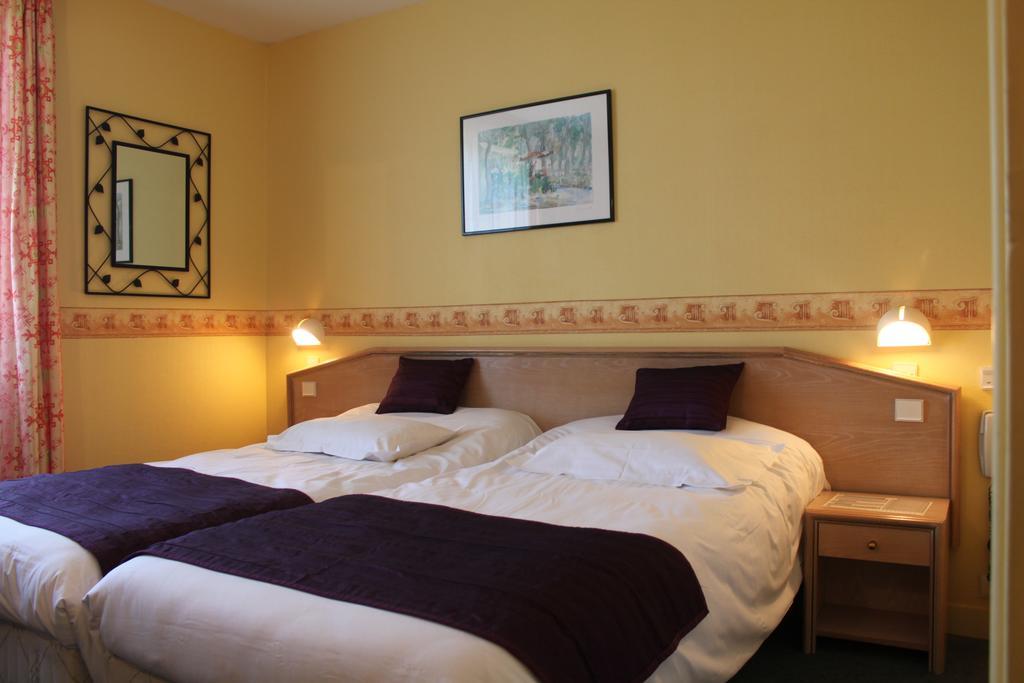 Hotel Des Bains Lancieux Habitación foto