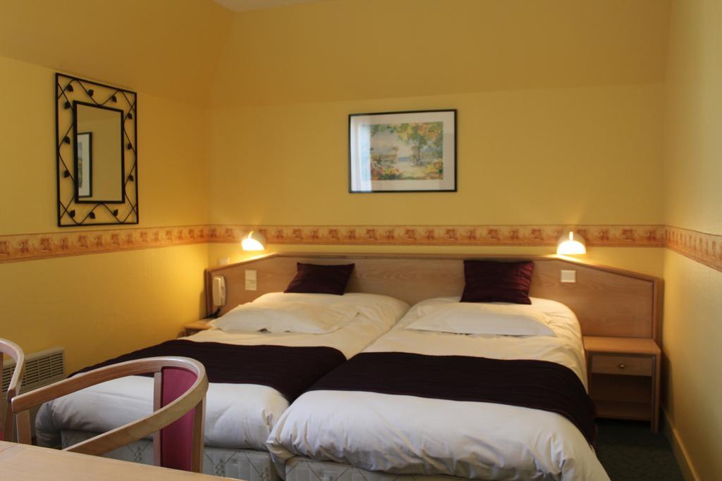 Hotel Des Bains Lancieux Habitación foto